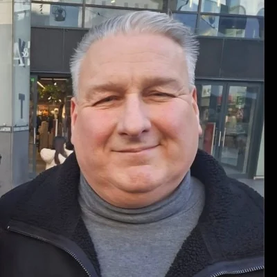 Dave Bakker | Valkering Groep